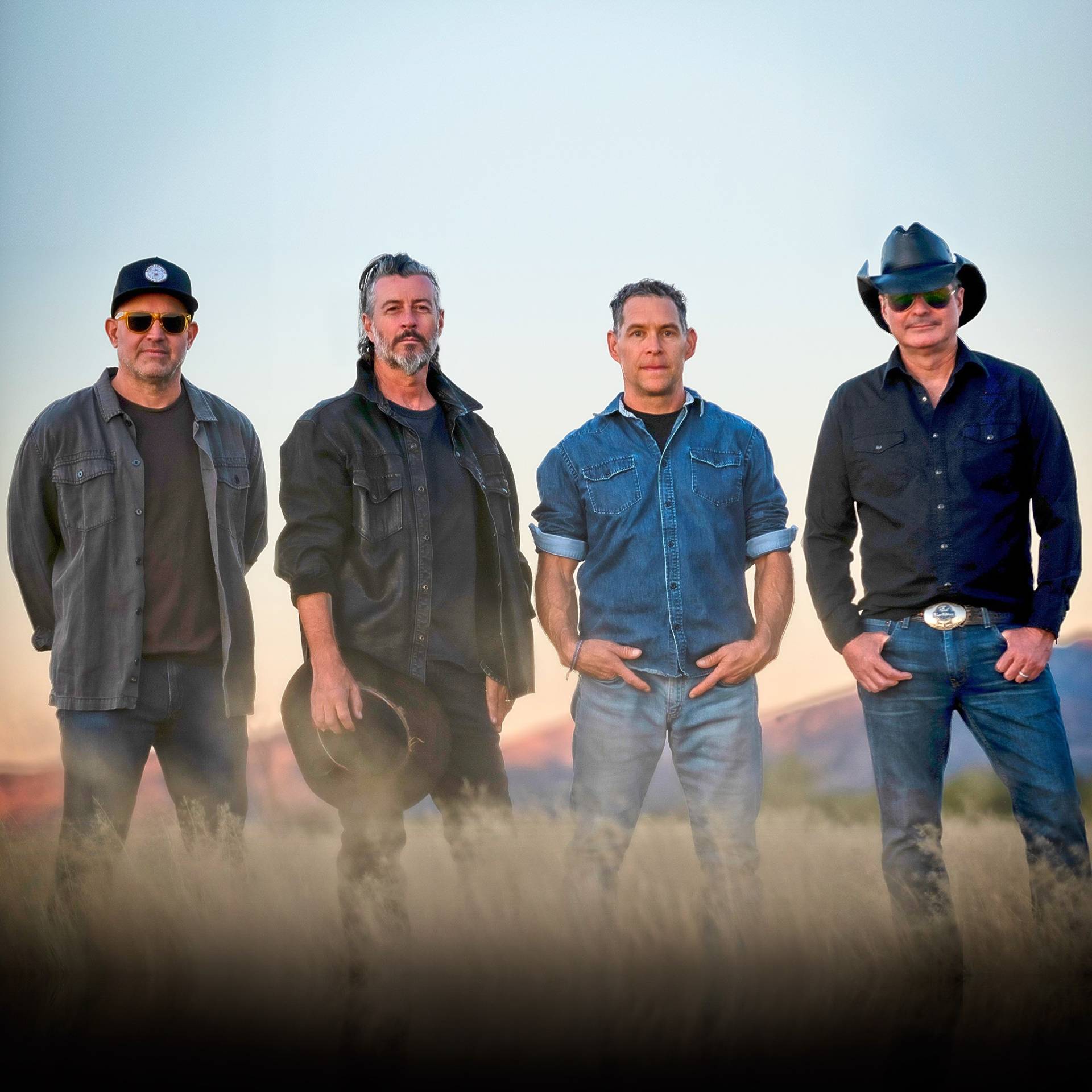 Roger Clyne and the Peacemakers  at La Rosa